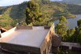 Bunyonyi Apple Farm Stay