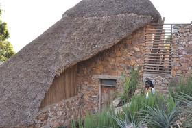 Bunyonyi Apple Farm Stay