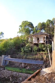 Bunyonyi Apple Farm Stay