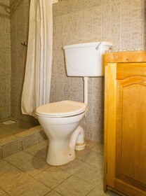 Matsiko Gardens And Hotel