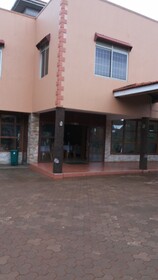 Makan Hill Resort Hotel