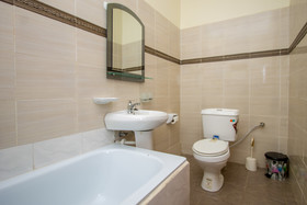 Kanfi Hotel