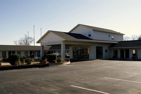 American Inn & Suites