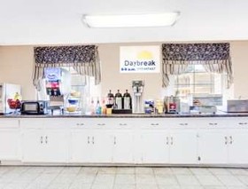 Days Inn & Suites by Wyndham Athens Alabama