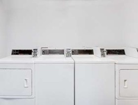 Days Inn & Suites by Wyndham Athens Alabama