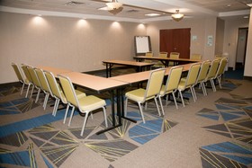 Holiday Inn Express & Suites Athens