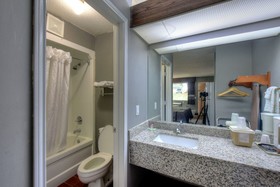 Red Roof Inn & Suites Athens, AL