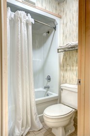 Red Roof Inn & Suites Athens, AL