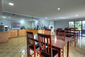 Red Roof Inn & Suites Athens, AL