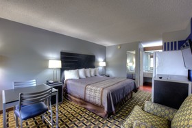 Red Roof Inn & Suites Athens, AL