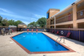 Red Roof Inn & Suites Athens, AL