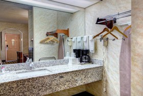 Red Roof Inn & Suites Athens, AL