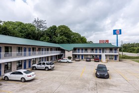 Motel 6 Attalla AL