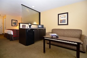 Best Western Plus Bessemer Hotel & Suites