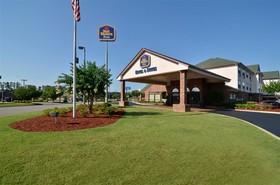 Best Western Plus Bessemer Hotel & Suites