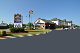 Best Western Plus Bessemer Hotel & Suites