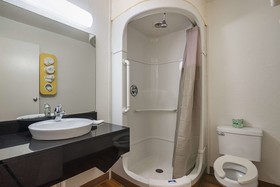 Motel 6 Birmingham Bessemer