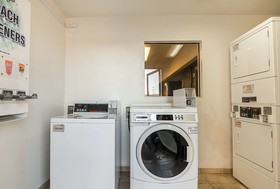 Motel 6 Birmingham Bessemer