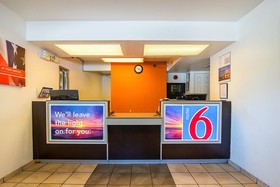 Motel 6 Birmingham Bessemer