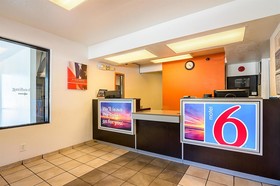 Motel 6 Birmingham Bessemer