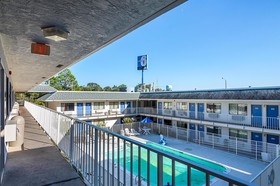 Motel 6 Birmingham Bessemer