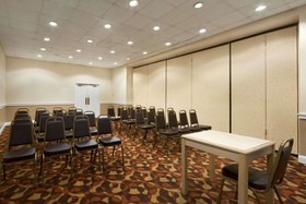 Days Inn by Wyndham Birmingham Vestavia Hills