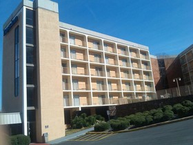 Days Inn by Wyndham Birmingham Vestavia Hills