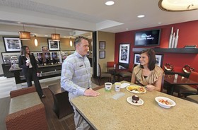 Hampton Inn Birmingham Colonnade