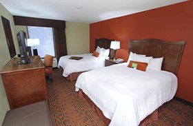 Hampton Inn Birmingham Colonnade