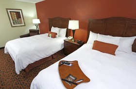 Hampton Inn Birmingham Colonnade