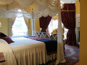 Hassinger Daniels Mansion Guest House