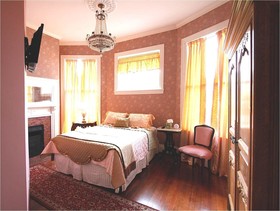 Hassinger Daniels Mansion Guest House
