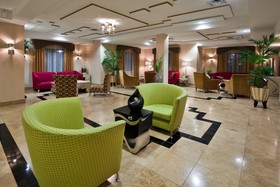 Holiday Inn Express & Suites Birmingham - Inverness 280