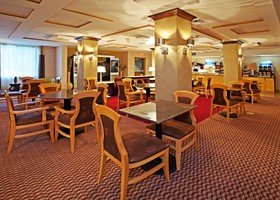 Holiday Inn Express & Suites Birmingham - Inverness 280