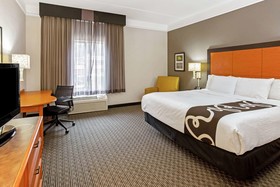 La Quinta Inn & Suites by Wyndham Birmingham Hoover