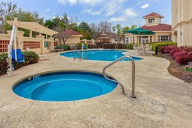 La Quinta Inn & Suites by Wyndham Birmingham Hoover