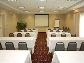 La Quinta Inn & Suites by Wyndham Birmingham Hoover