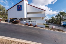 Motel 6 Birmingham