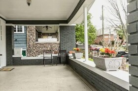 Trendy Lakeview Craftsman