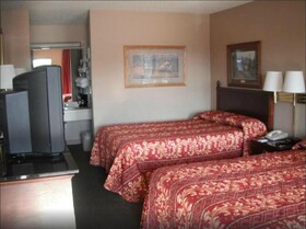 Days Inn by Wyndham Clanton AL