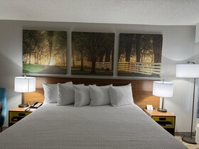 Days Inn by Wyndham Clanton AL