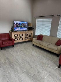 Days Inn by Wyndham Clanton AL