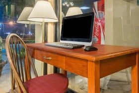 Days Inn by Wyndham Clanton AL