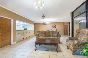 Days Inn by Wyndham Clanton AL