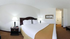 Holiday Inn Express Clanton