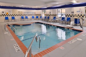 Holiday Inn Express Clanton