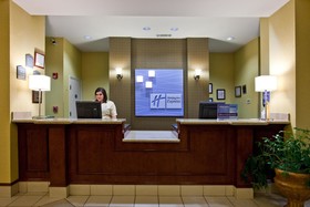 Holiday Inn Express Clanton