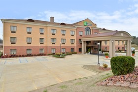 Holiday Inn Express Clanton