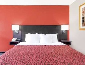 Days Inn by Wyndham Cullman