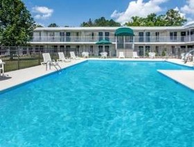 Days Inn by Wyndham Cullman